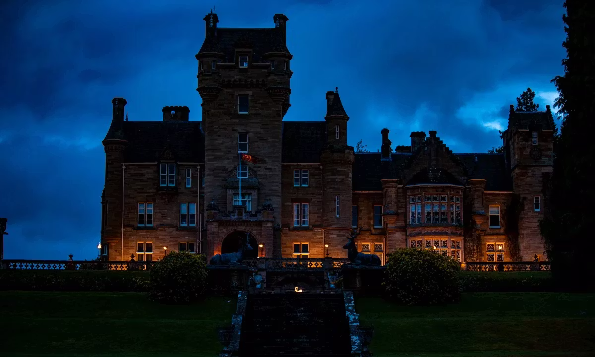 Как и где смотреть шоу «Предатели» (The Traitors)